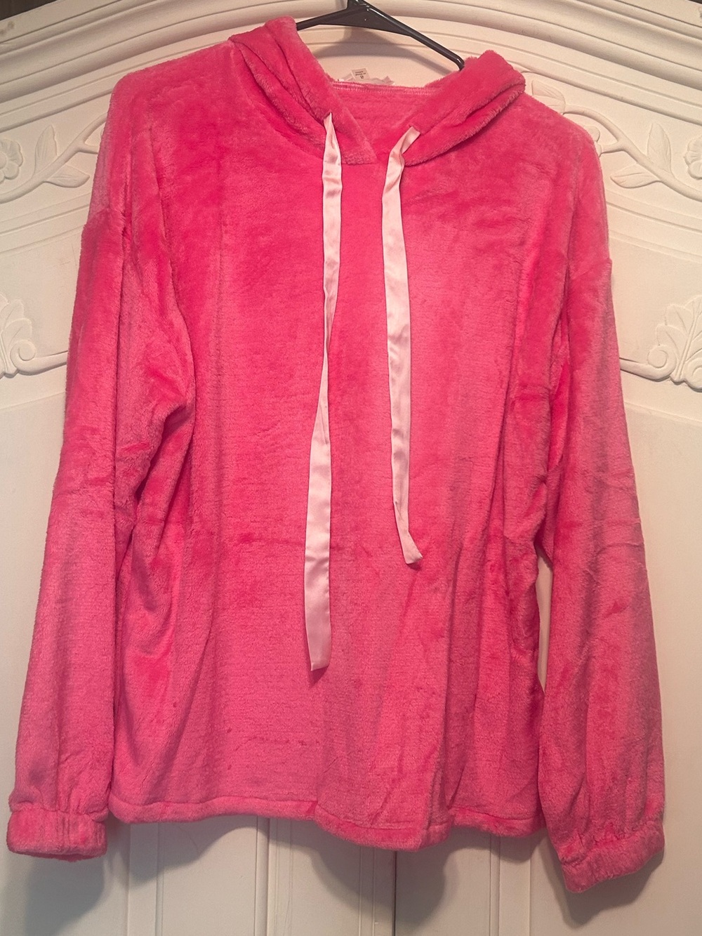 NWOT Fantastic Fawn Plush Hot Pink Hoodie with Satin Drawstrings